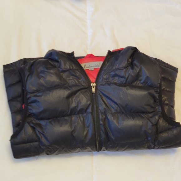 ❣️HP❣️Mad Model cute black hooded puffer vest with red lining sz: M - Picture 5 of 6